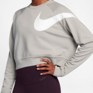 Cropped Nike sportswear sweater